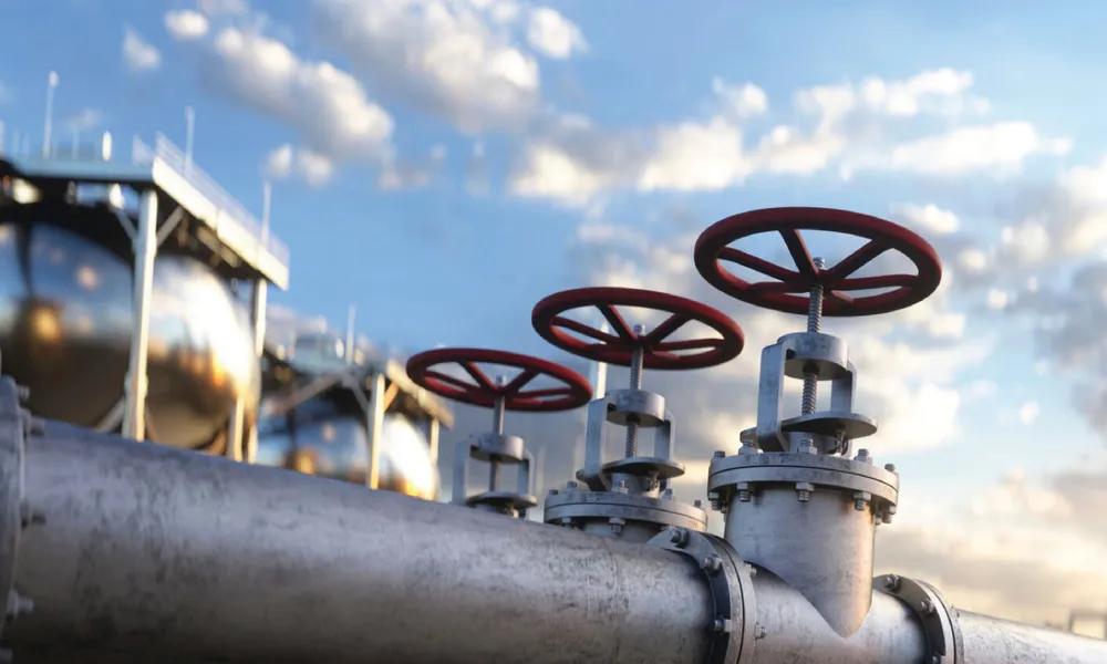 Tubería de crudo y productos refinados en la industria del petróleo y gas