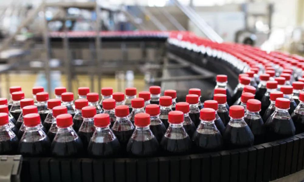 Almacenamiento y llenado en la producción de bebidas sin alcohol 